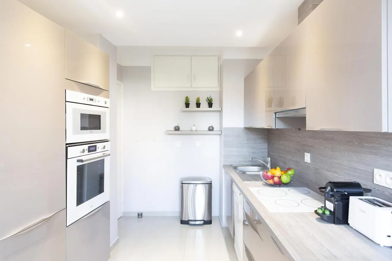 Festival Yourhosthelper Cannes Apartment